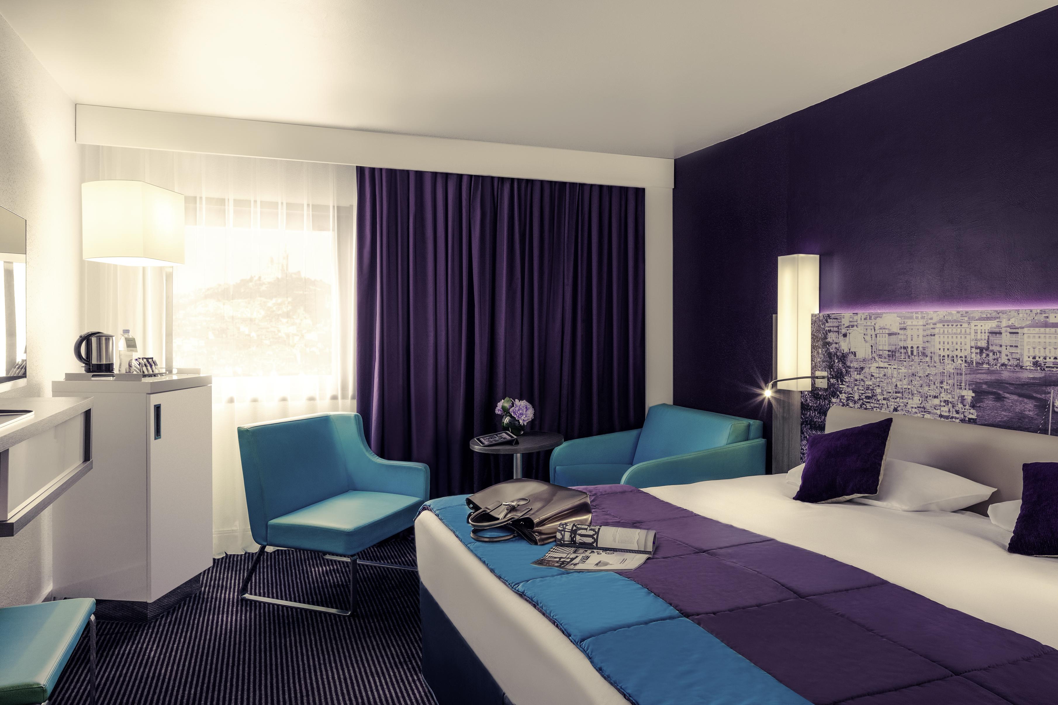 Mercure Centre Vieux Port 4*